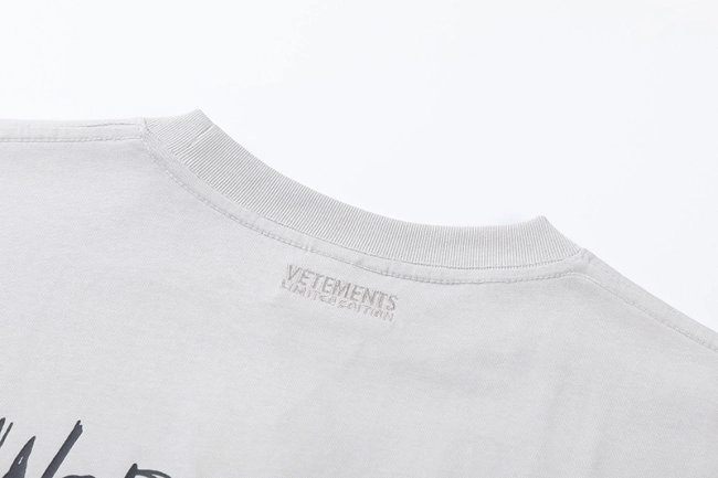 Vetements Tour Graffiti Short Sleeve