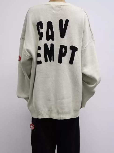 LIFE CAVEMPT Casual Sweater