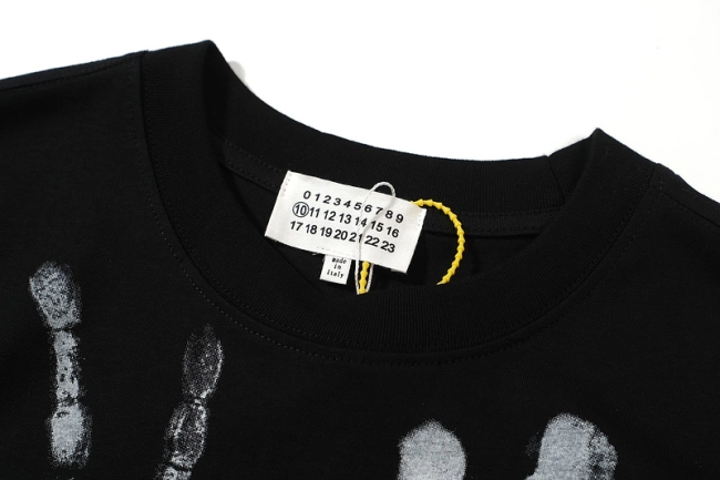 Maison Margiela Hand Logo Print T-shirt