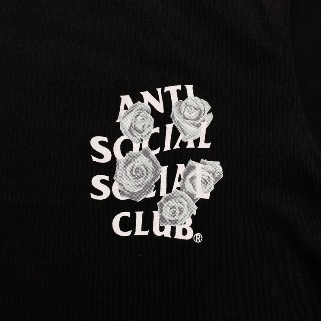 ANTI SOCIAL SOCIAL CLUB T-shirt