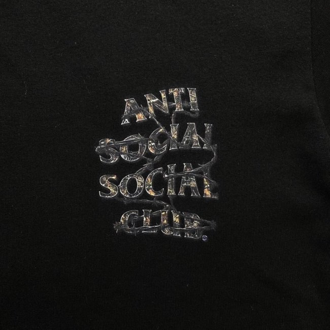 ANTI SOCIAL SOCIAL CLUB T-shirt