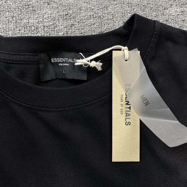 Fear of God ESSENTIALS T-SHIRT