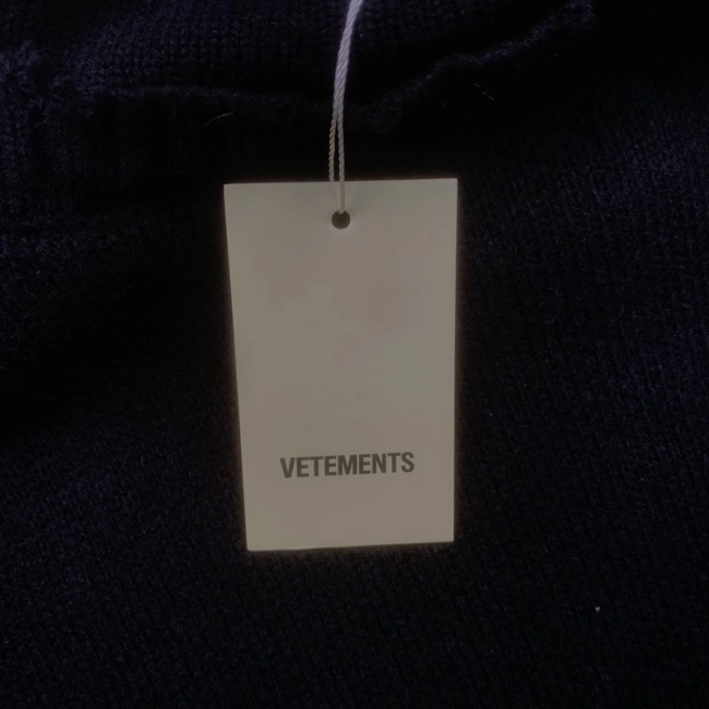 Vetements Sweater