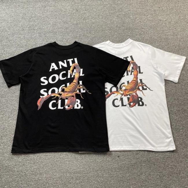 ANTI SOCIAL SOCIAL CLUB T-shirt