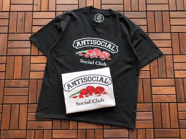 ANTI SOCIAL SOCIAL CLUB T-Shirt