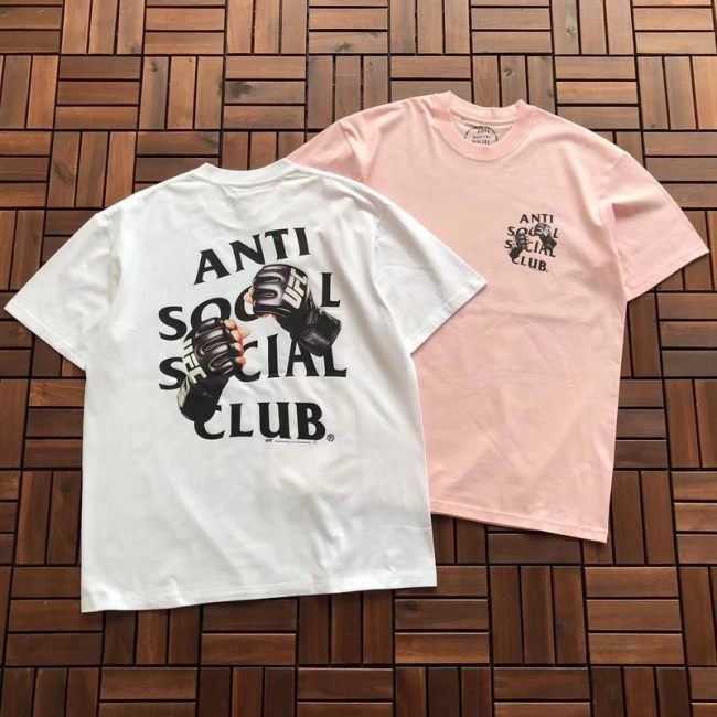 ANTI SOCIAL SOCIAL CLUB T-Shirt