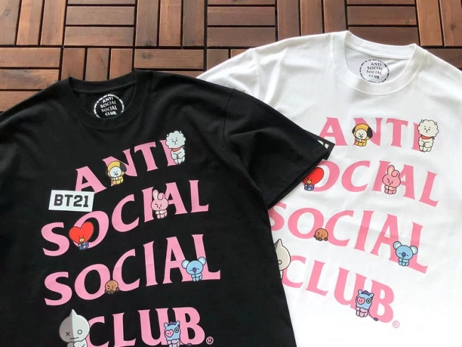 ANTI SOCIAL SOCIAL CLUB T-Shirt