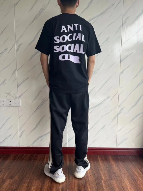 ANTI SOCIAL SOCIAL CLUB T-Shirt