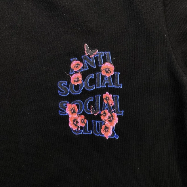 ANTI SOCIAL SOCIAL CLUB T-shirt