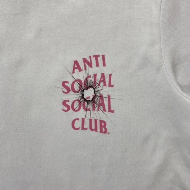 ANTI SOCIAL SOCIAL CLUB T-shirt