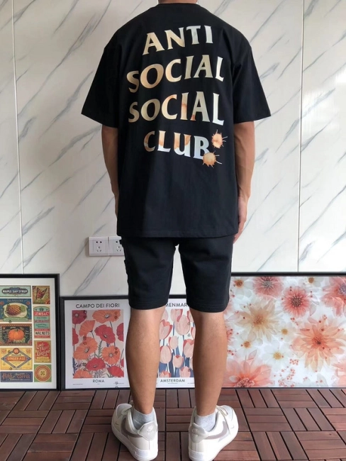 ANTI SOCIAL SOCIAL CLUB T-Shirt