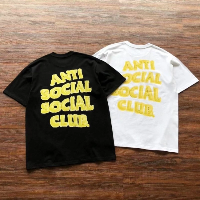 ANTI SOCIAL SOCIAL CLUB T-Shirt