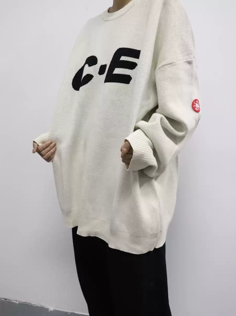 LIFE CAVEMPT Casual Sweater