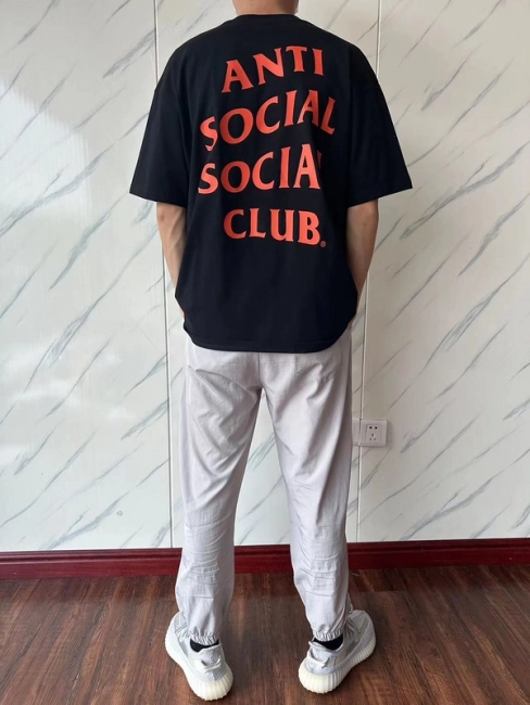 ANTI SOCIAL SOCIAL CLUB T-Shirt