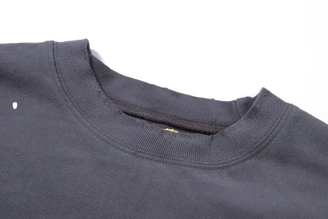 MM6 Maison Margiela Distressed Hole Letter Pocket T-shirt