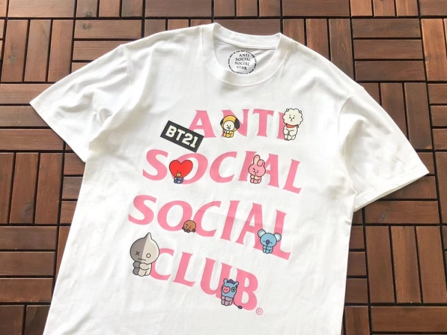 ANTI SOCIAL SOCIAL CLUB T-Shirt