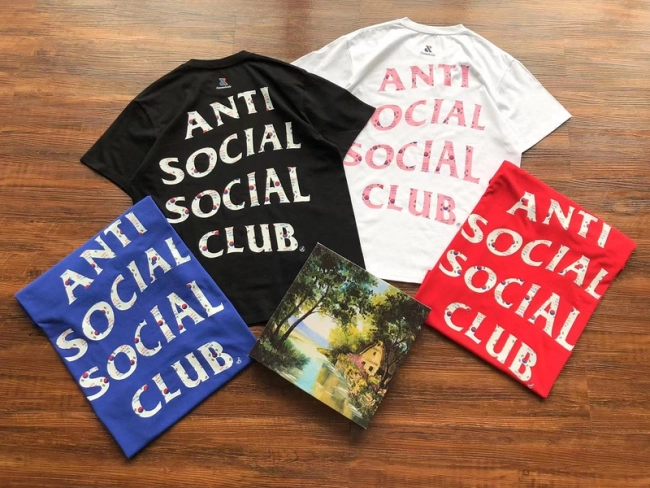 ANTI SOCIAL SOCIAL CLUB T-Shirt