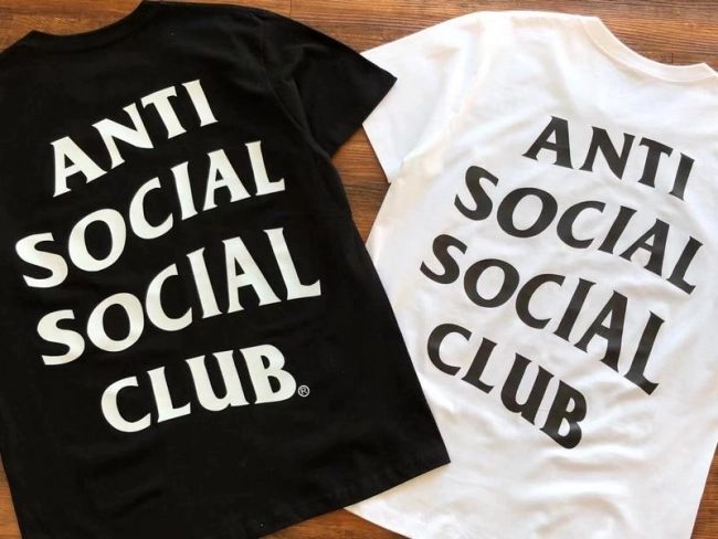 ANTI SOCIAL SOCIAL CLUB T-Shirt