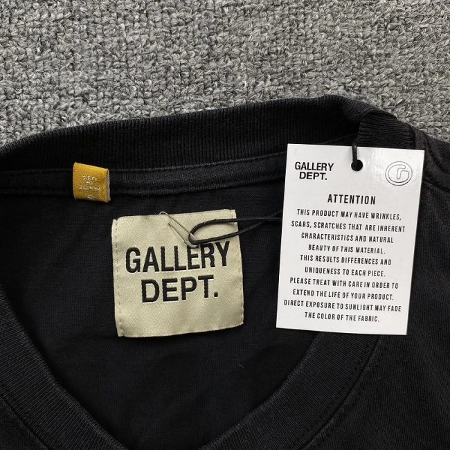 GALLERY DEPT. T-shirt