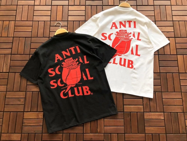 ANTI SOCIAL SOCIAL CLUB T-Shirt