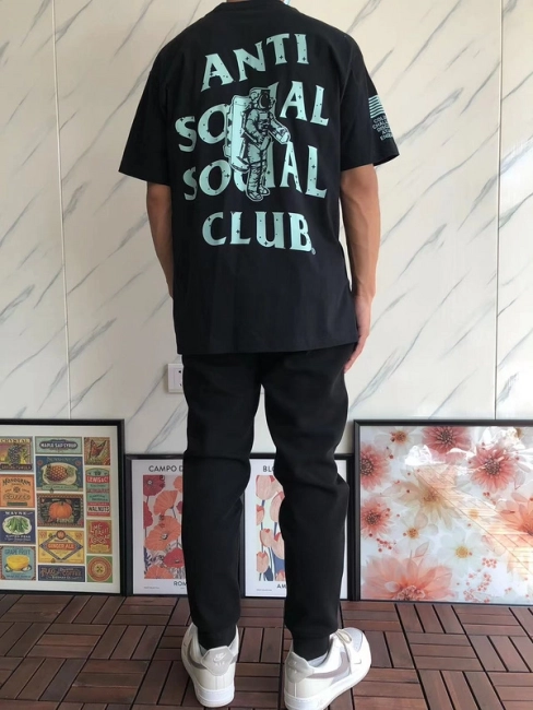 ANTI SOCIAL SOCIAL CLUB T-Shirt