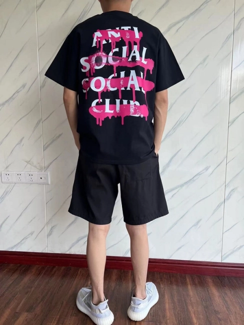 ANTI SOCIAL SOCIAL CLUB T-Shirt