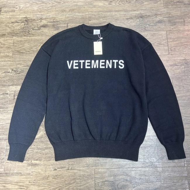 Vetements Jacquard Logo Sweater