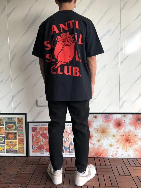 ANTI SOCIAL SOCIAL CLUB T-Shirt