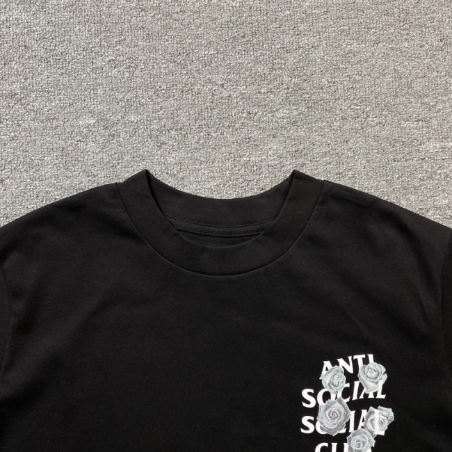 ANTI SOCIAL SOCIAL CLUB T-shirt